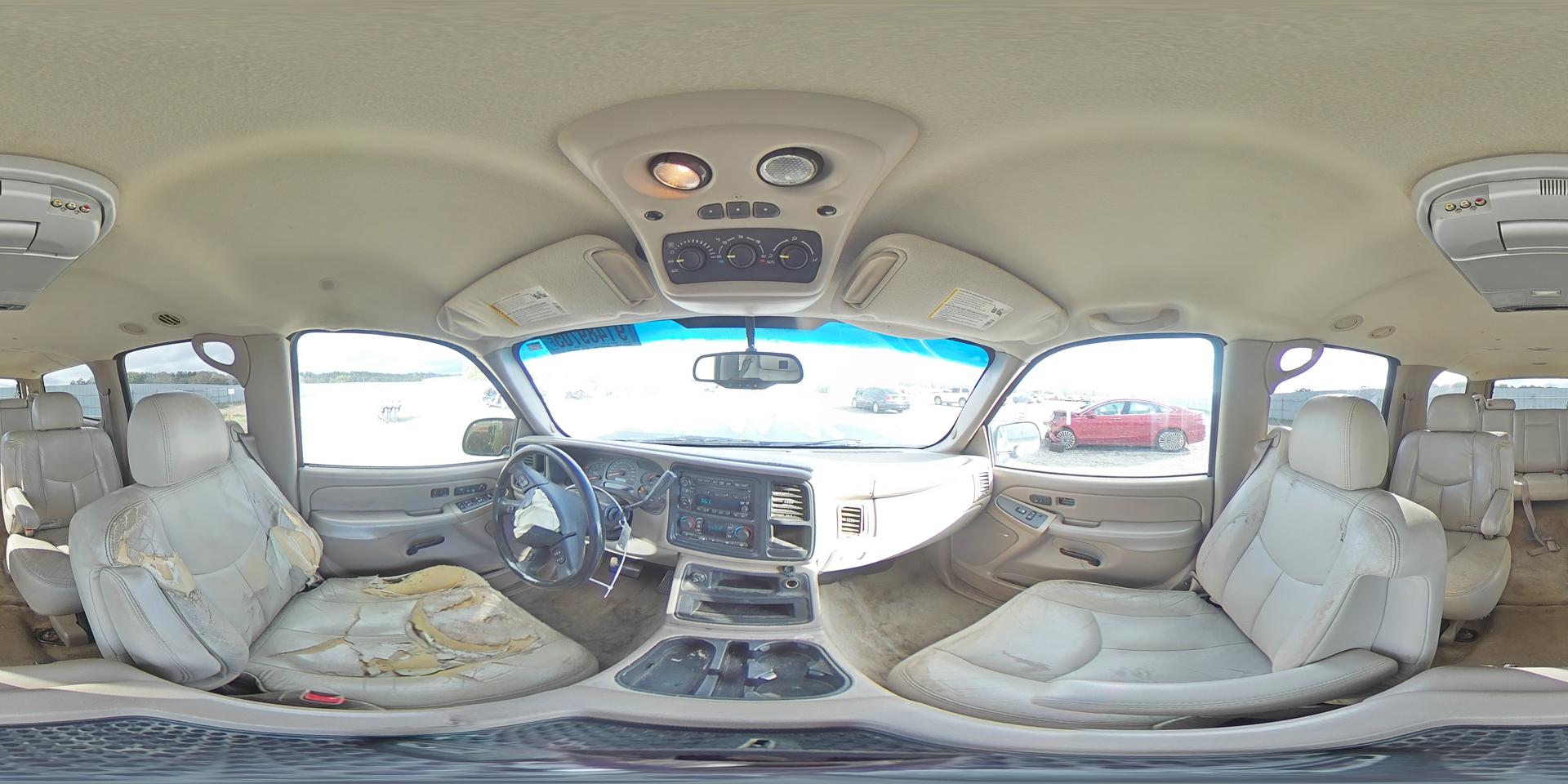 2004 CHEVROLET Suburban