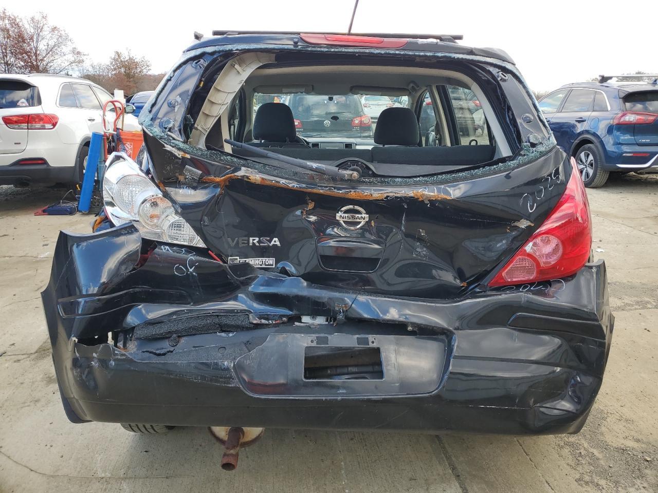 2012 NISSAN VERSA