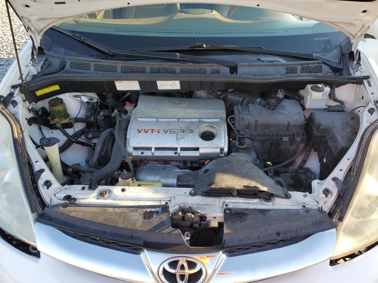 2006 TOYOTA SIENNA