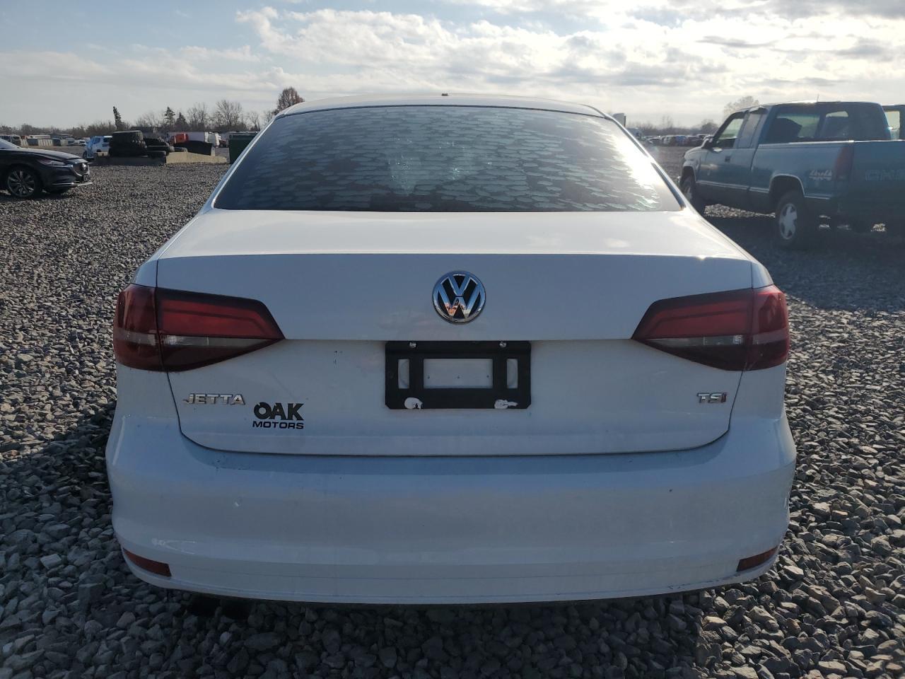 2018 VOLKSWAGEN JETTA