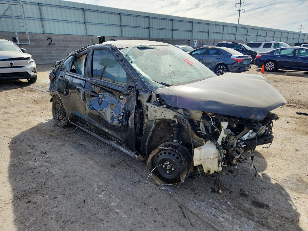 2024 NISSAN KICKS