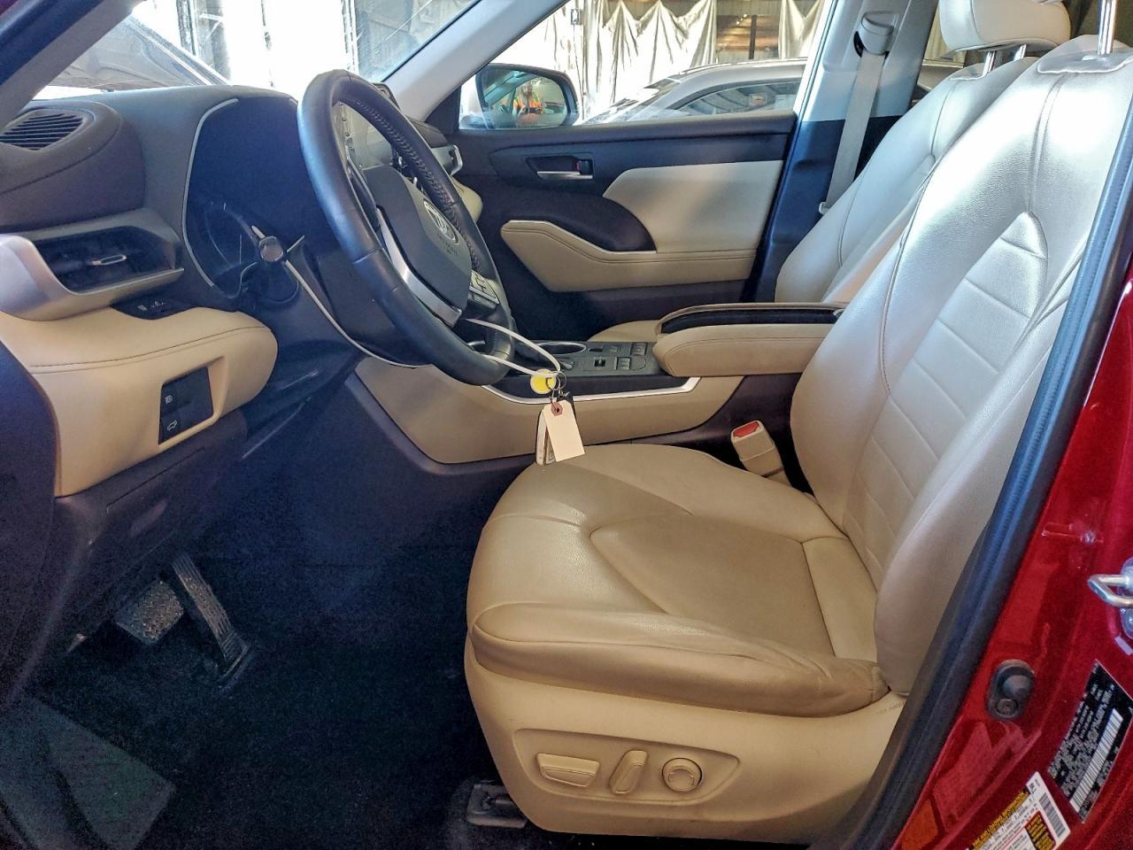 2020 TOYOTA HIGHLANDER