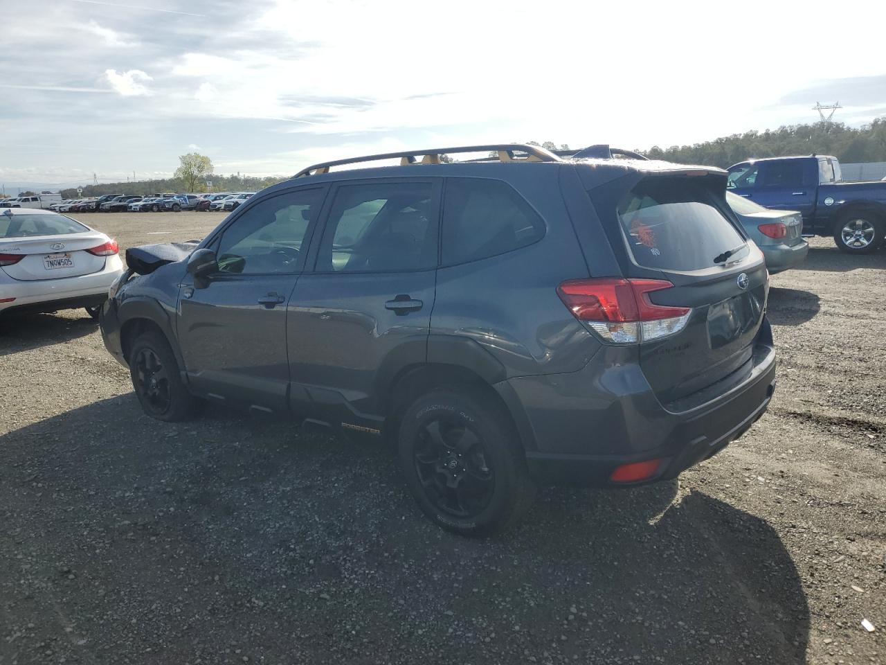 2023 SUBARU FORESTER