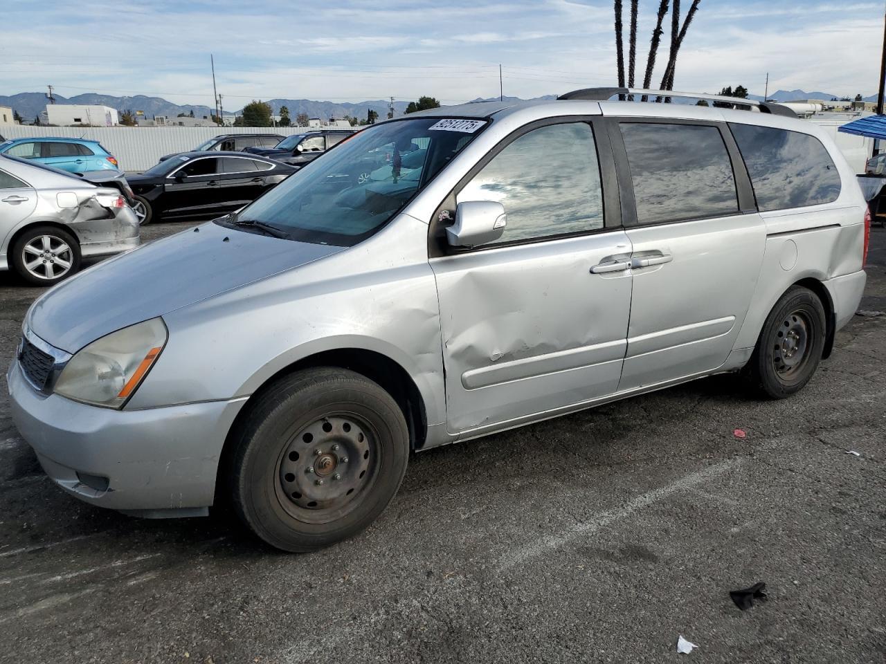 2012 KIA SEDONA
