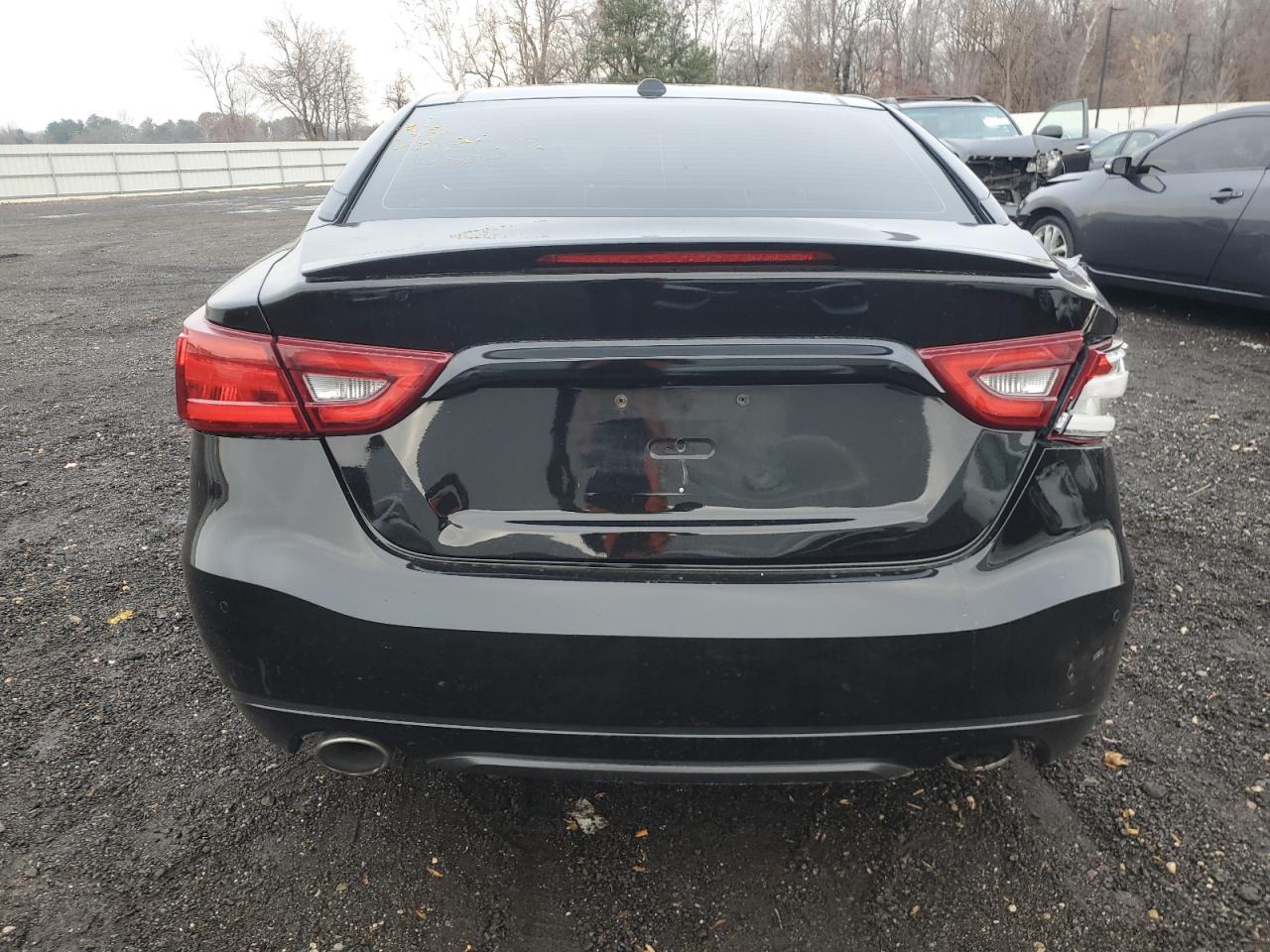 2018 NISSAN Maxima