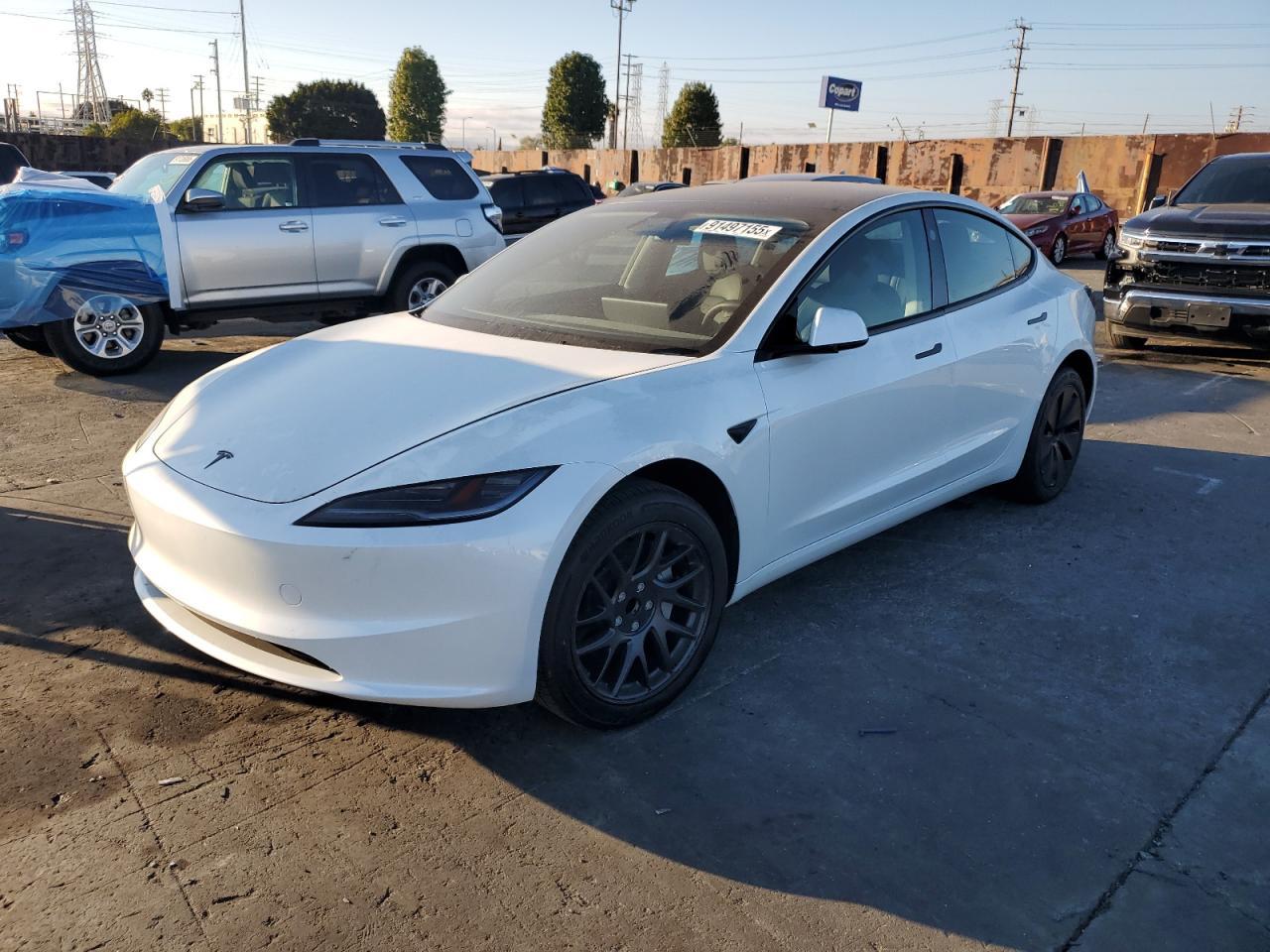 2025 TESLA MODEL 3