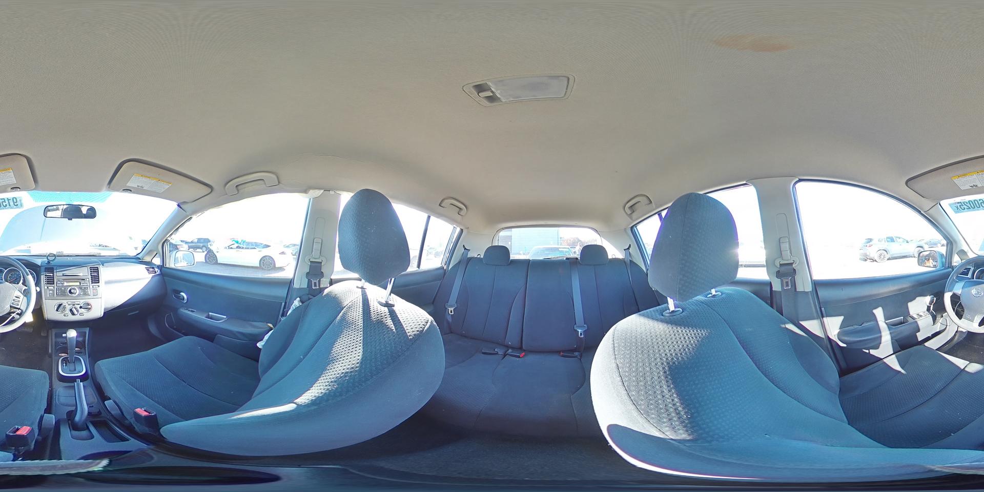 2010 NISSAN VERSA
