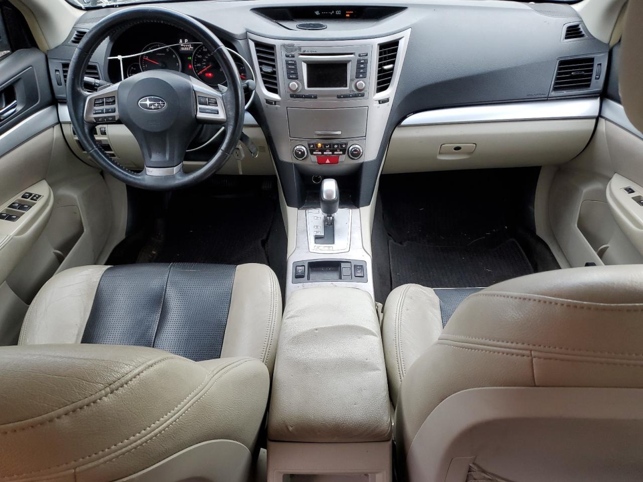 2014 SUBARU Outback