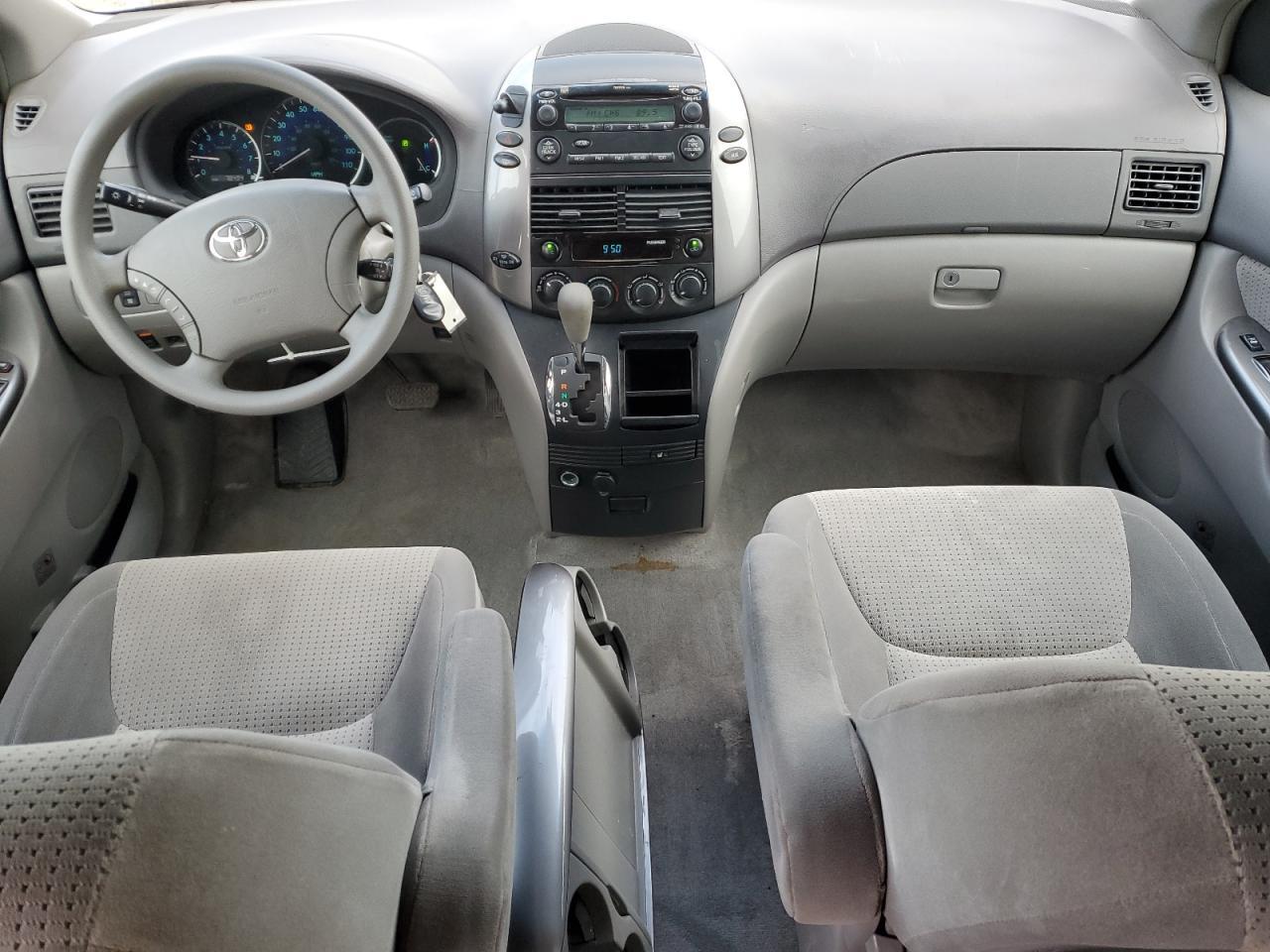 2007 TOYOTA SIENNA