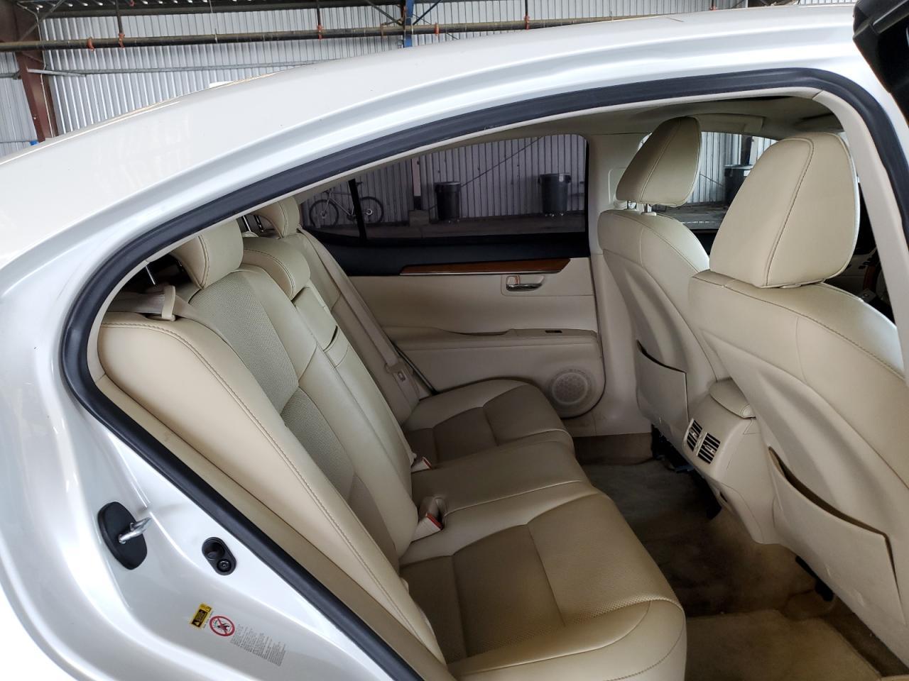 2015 LEXUS ES 300H