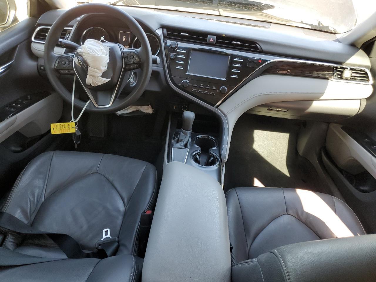 2018 TOYOTA CAMRY