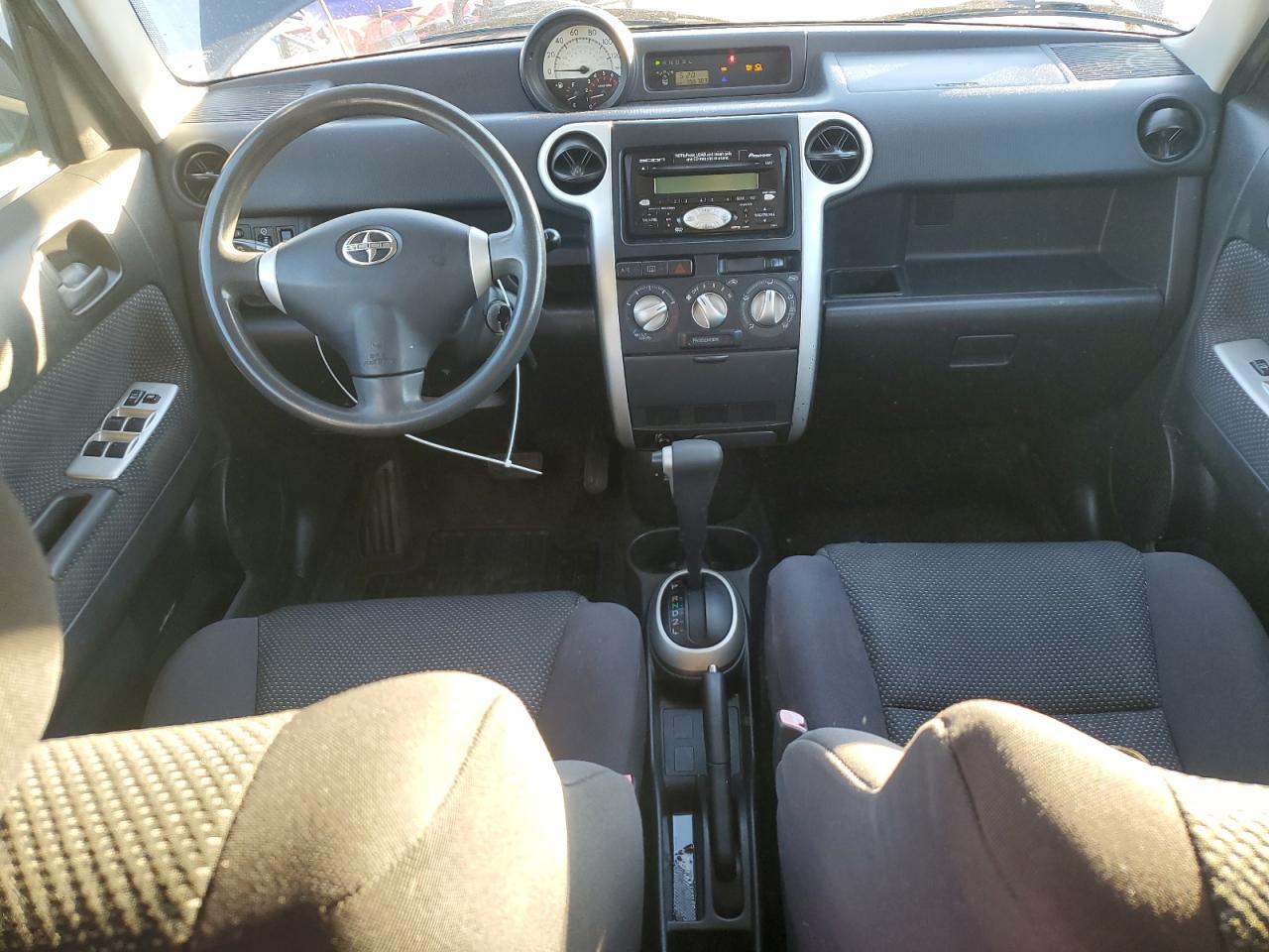 2005 TOYOTA SCION