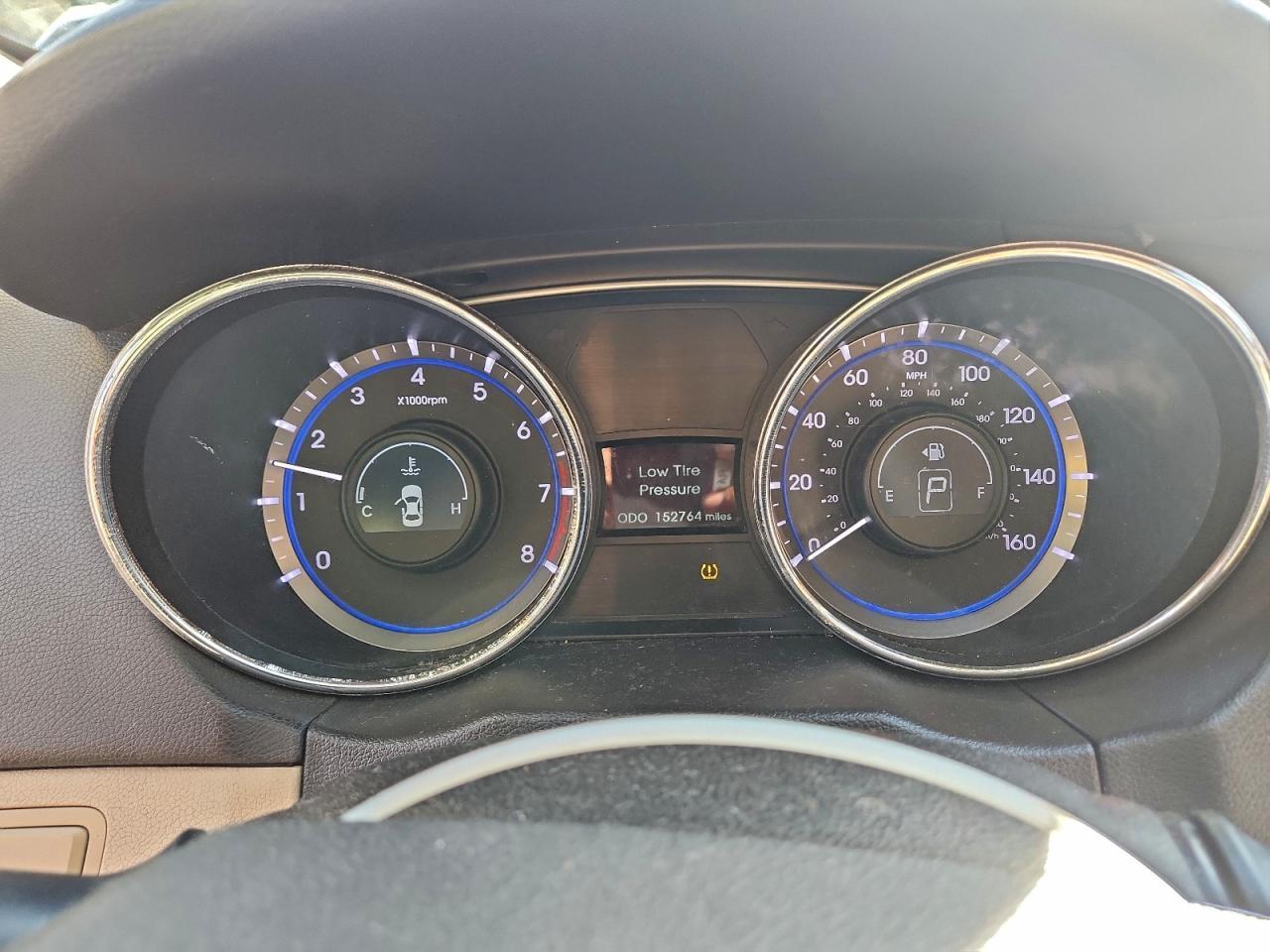 2011 HYUNDAI SONATA