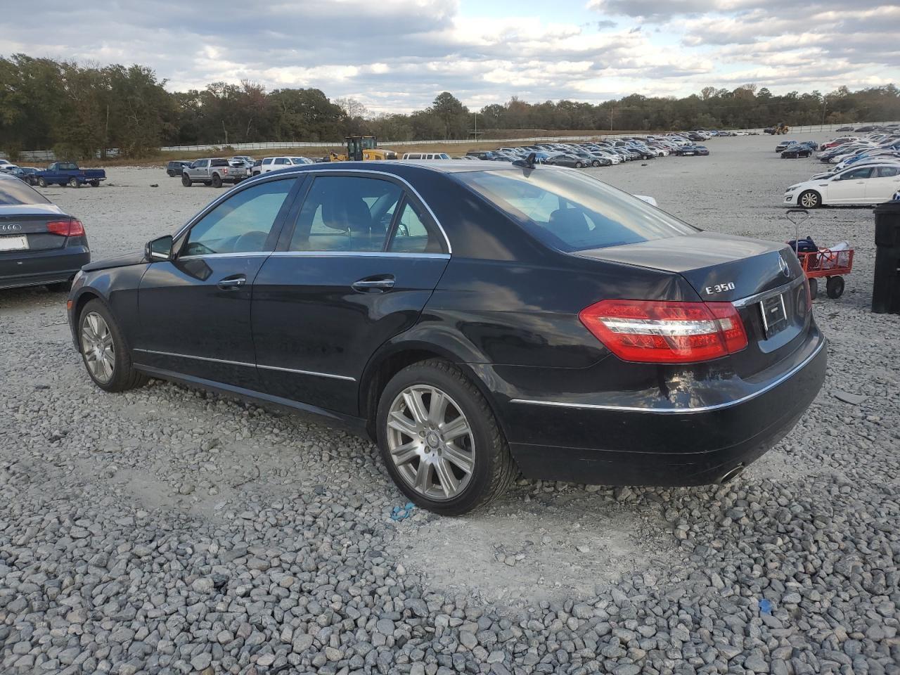 2013 MERCEDES-BENZ E-Class