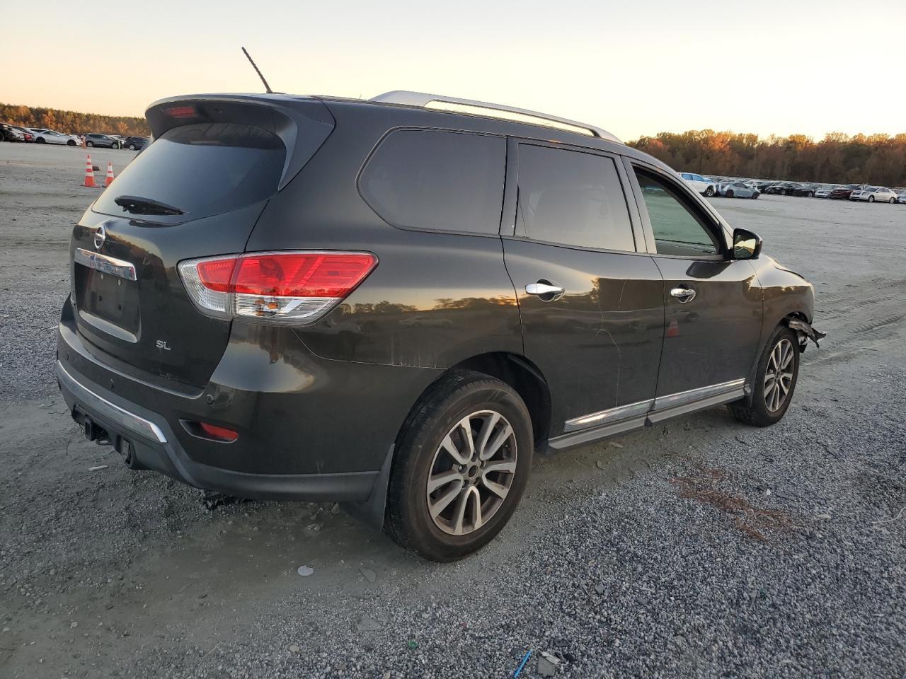 2015 NISSAN PATHFINDER