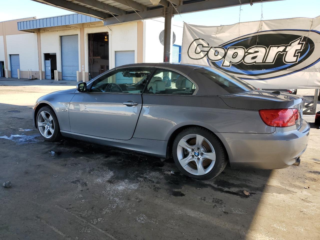 2011 BMW 3 SERIES