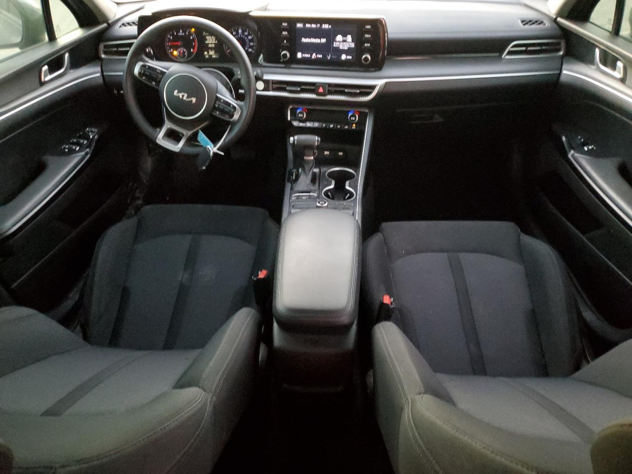2022 KIA K5