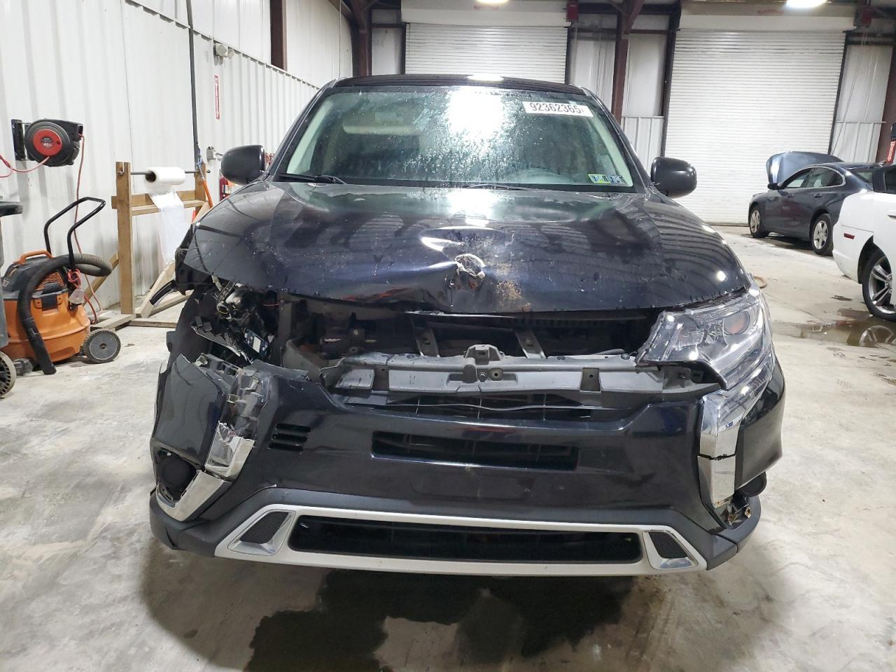 2019 MITSUBISHI outlander