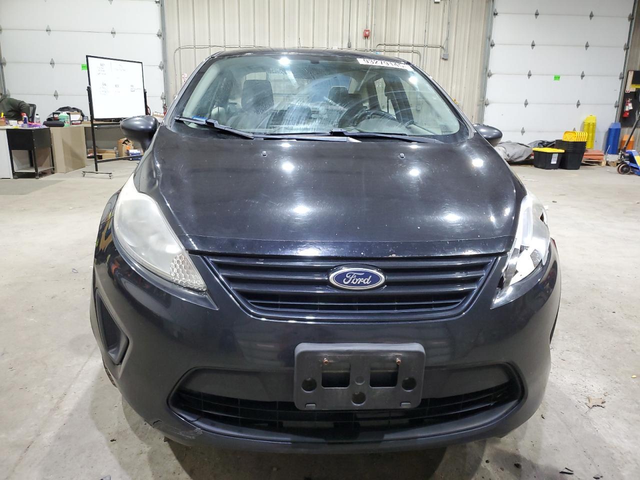 2013 FORD Fiesta