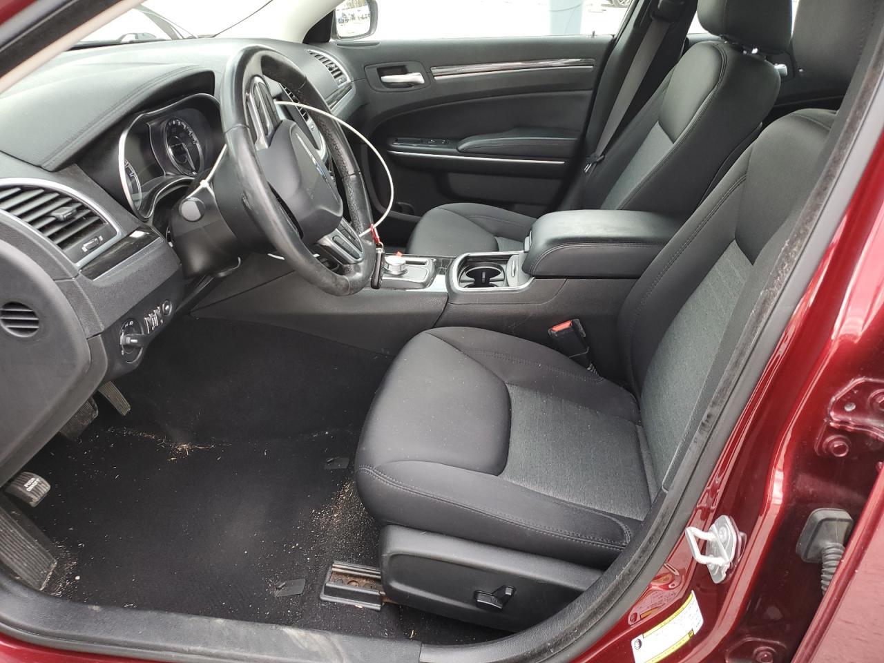 2019 CHRYSLER 300