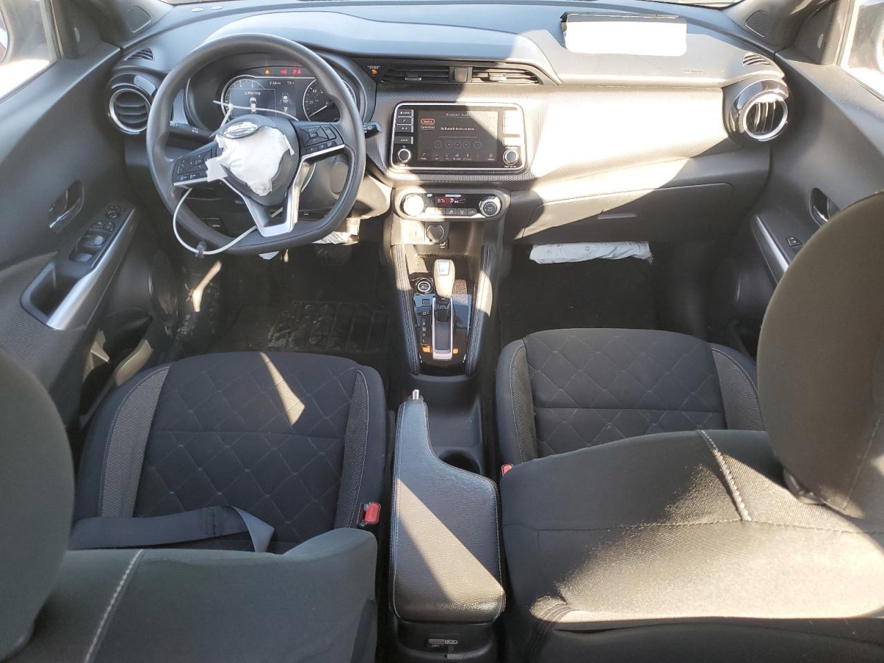 2020 NISSAN KICKS