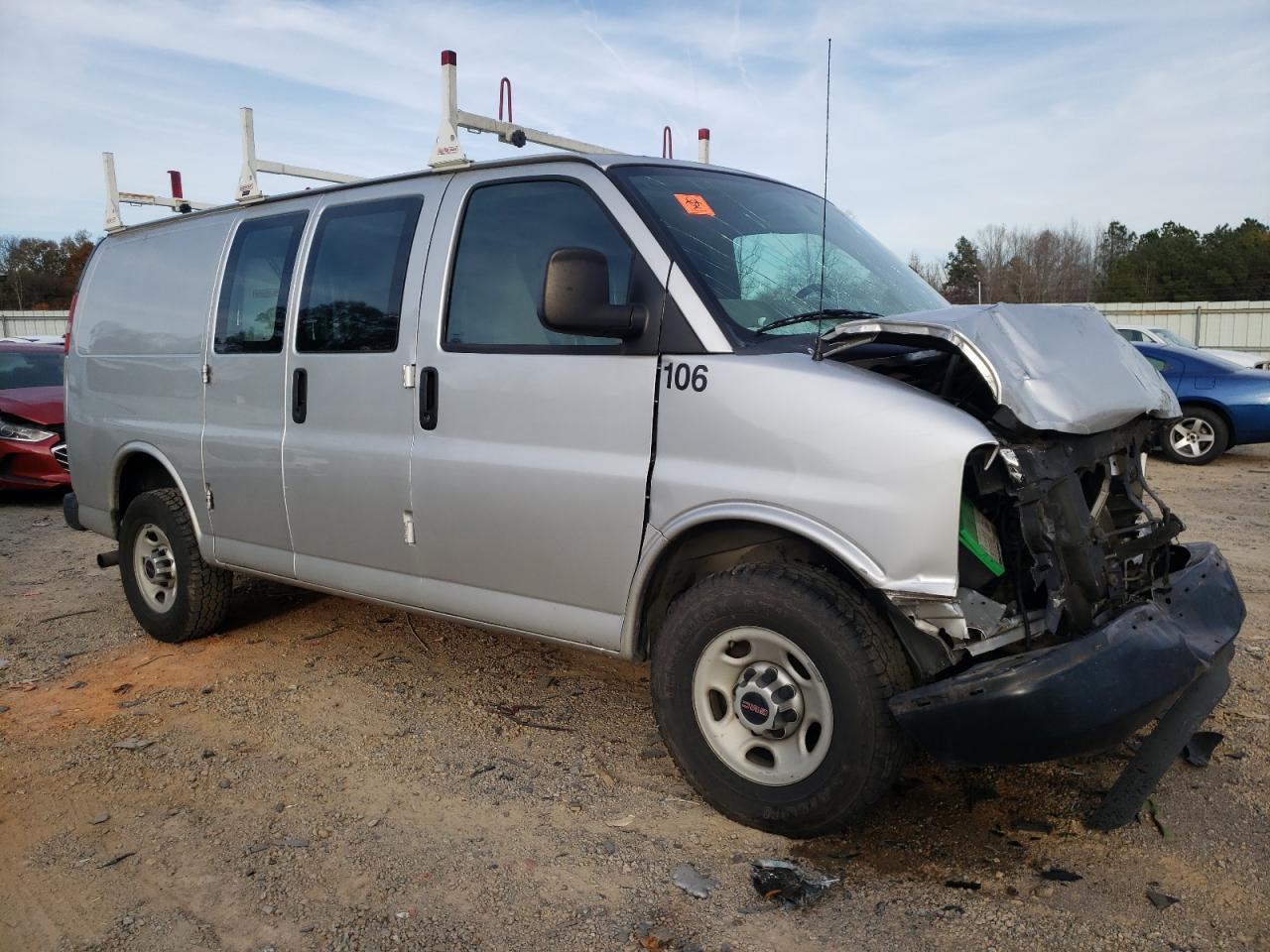 2015 GMC Savana