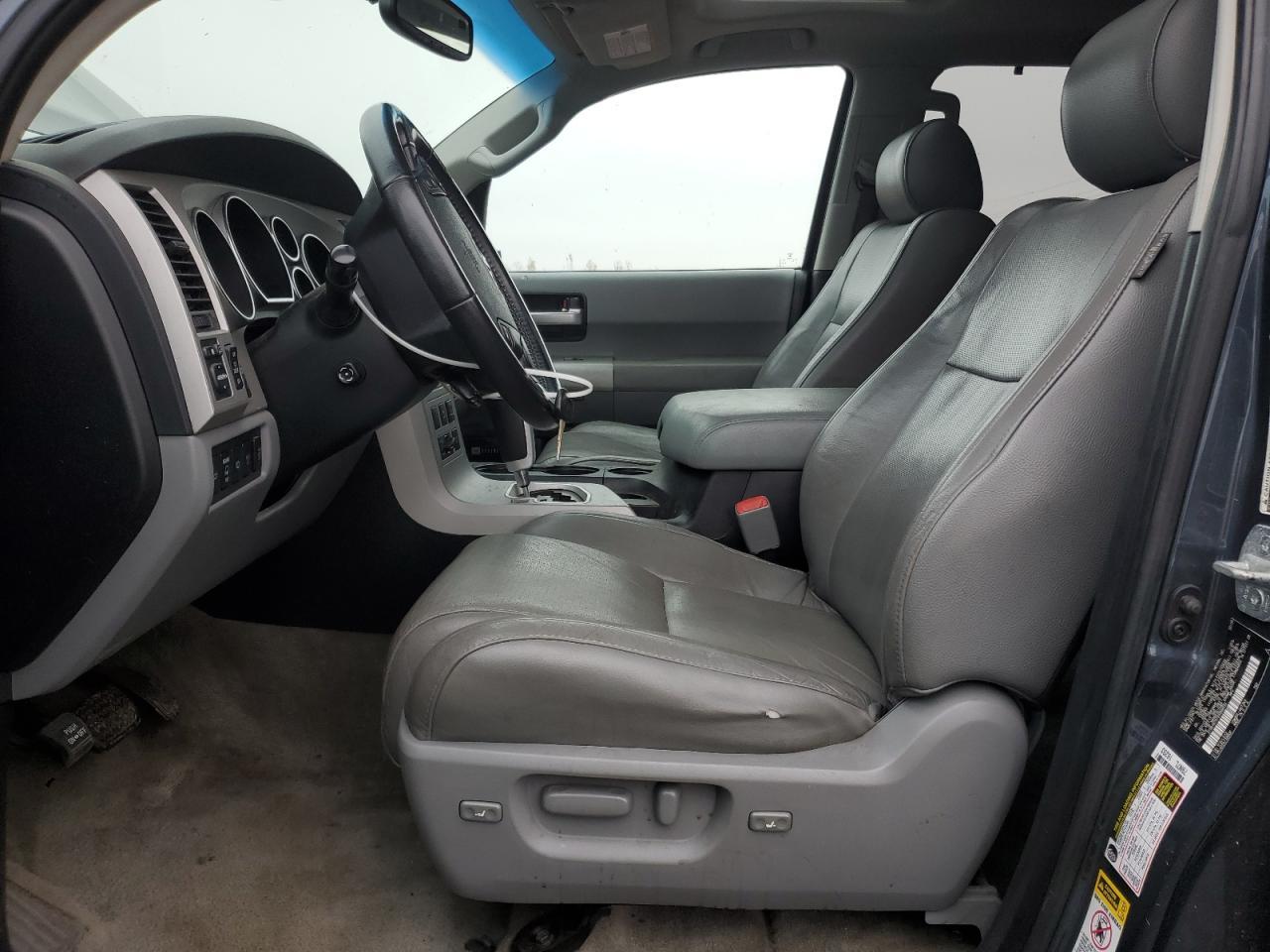 2008 TOYOTA Sequoia