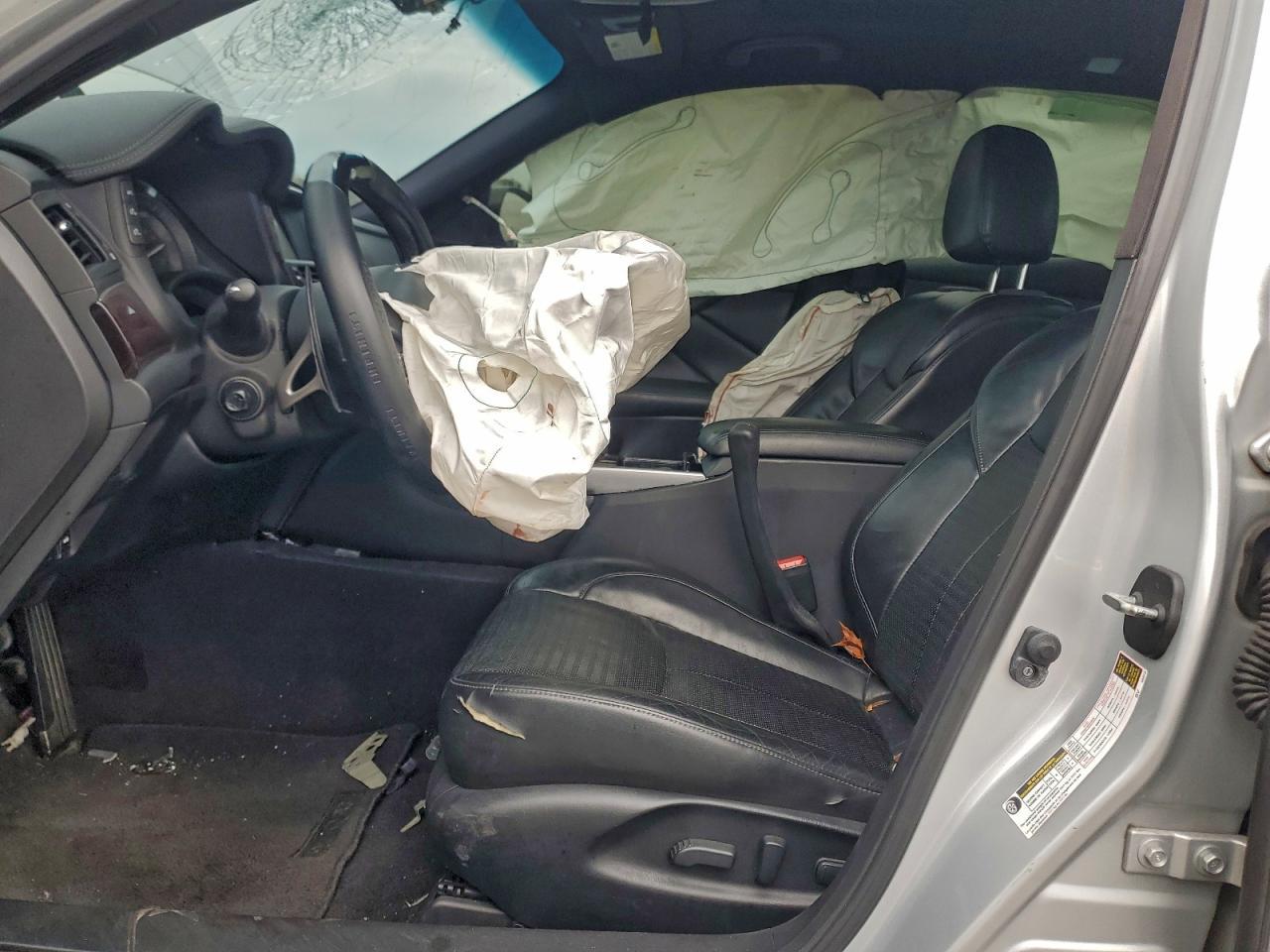 2016 INFINITI Q70