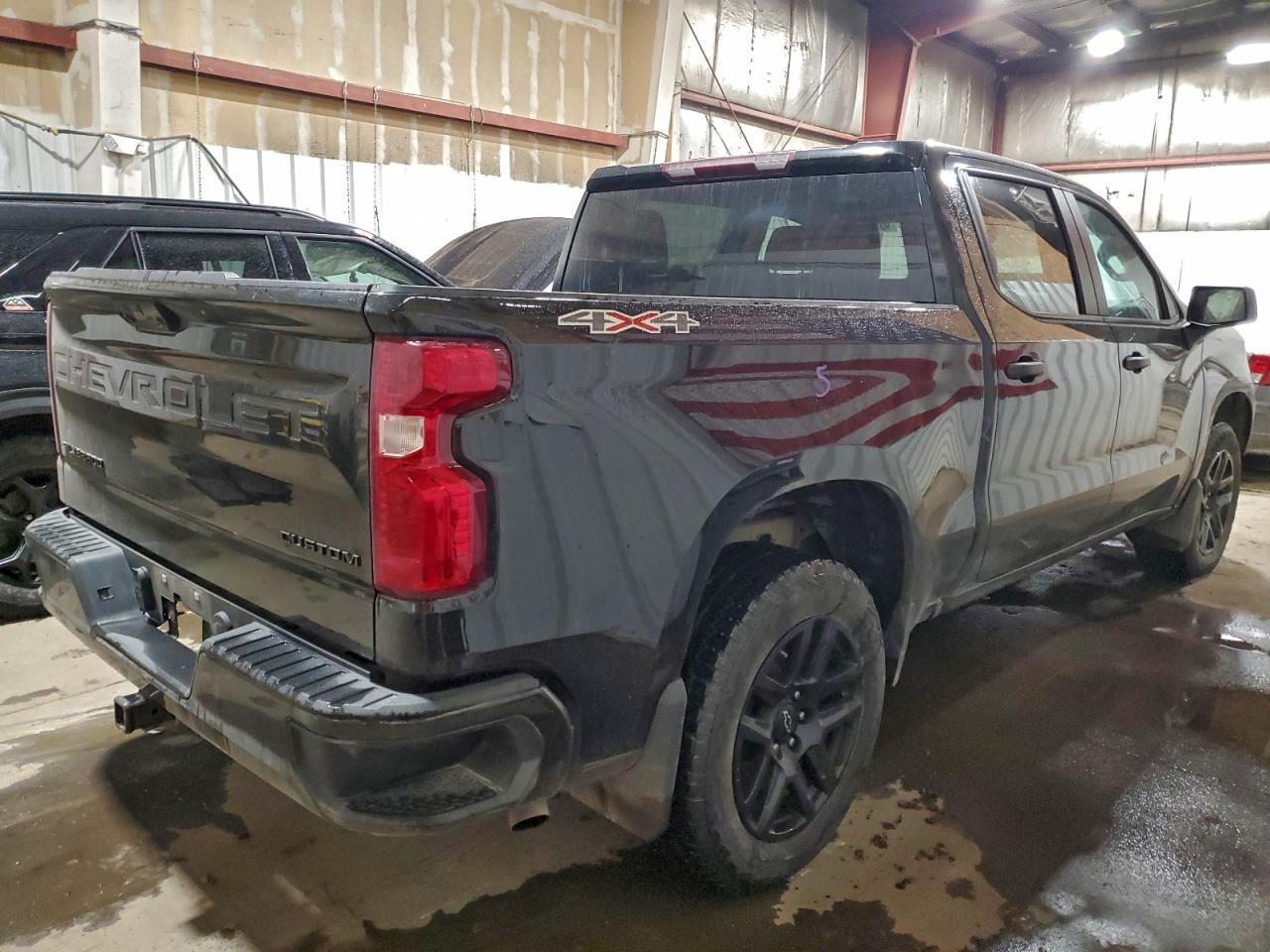 2024 CHEVROLET Silverado