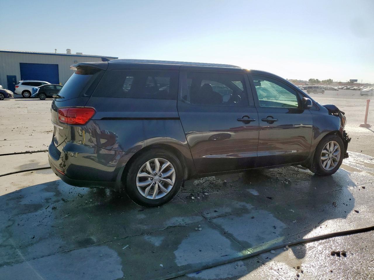 2019 KIA SEDONA