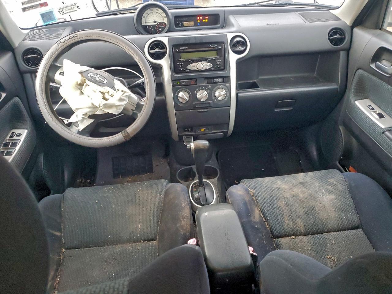 2006 TOYOTA SCION