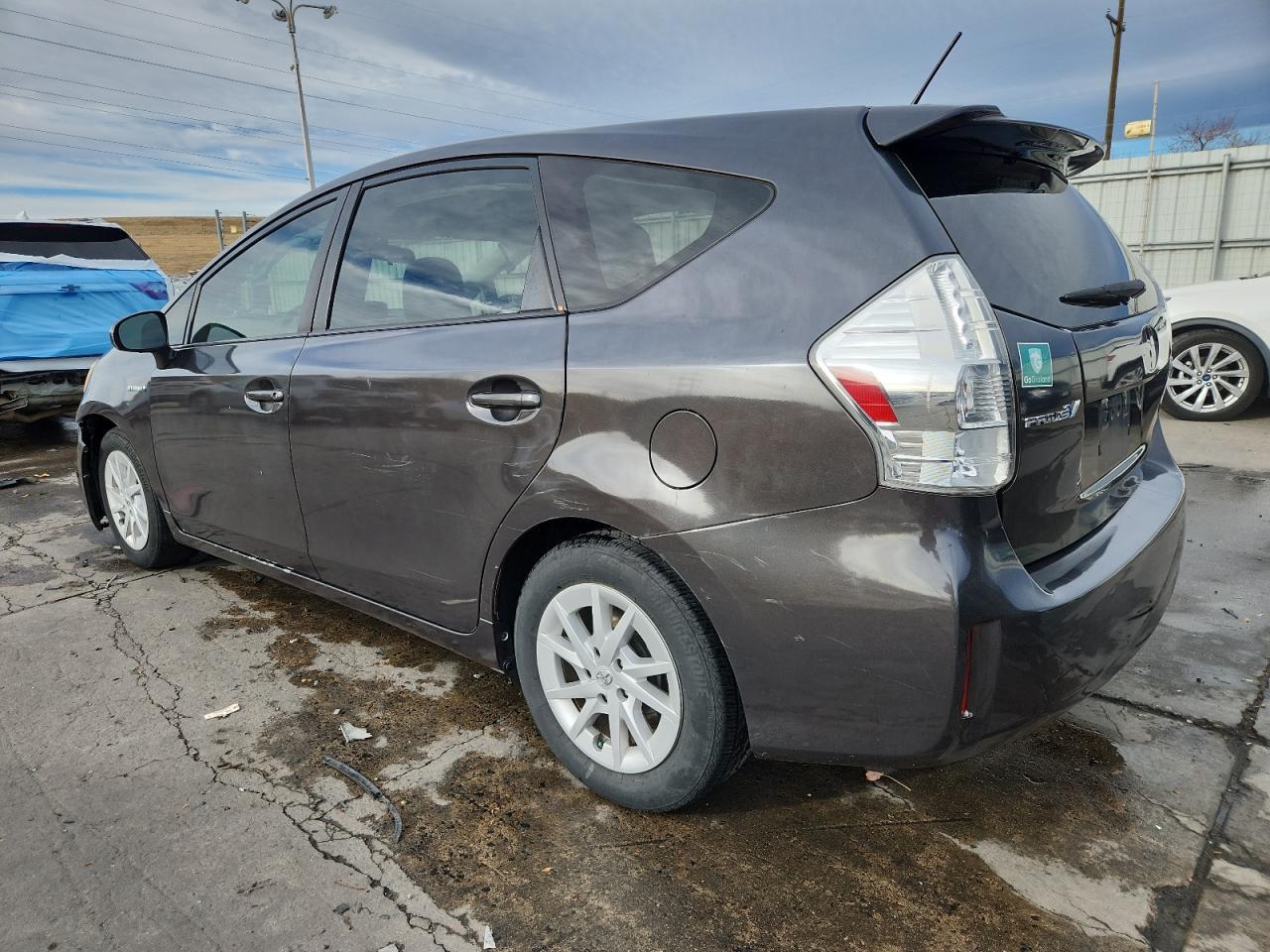 2012 TOYOTA PRIUS V