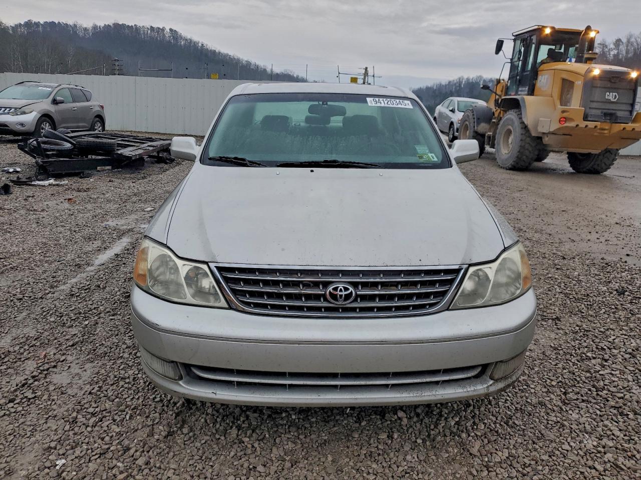 2004 TOYOTA Avalon