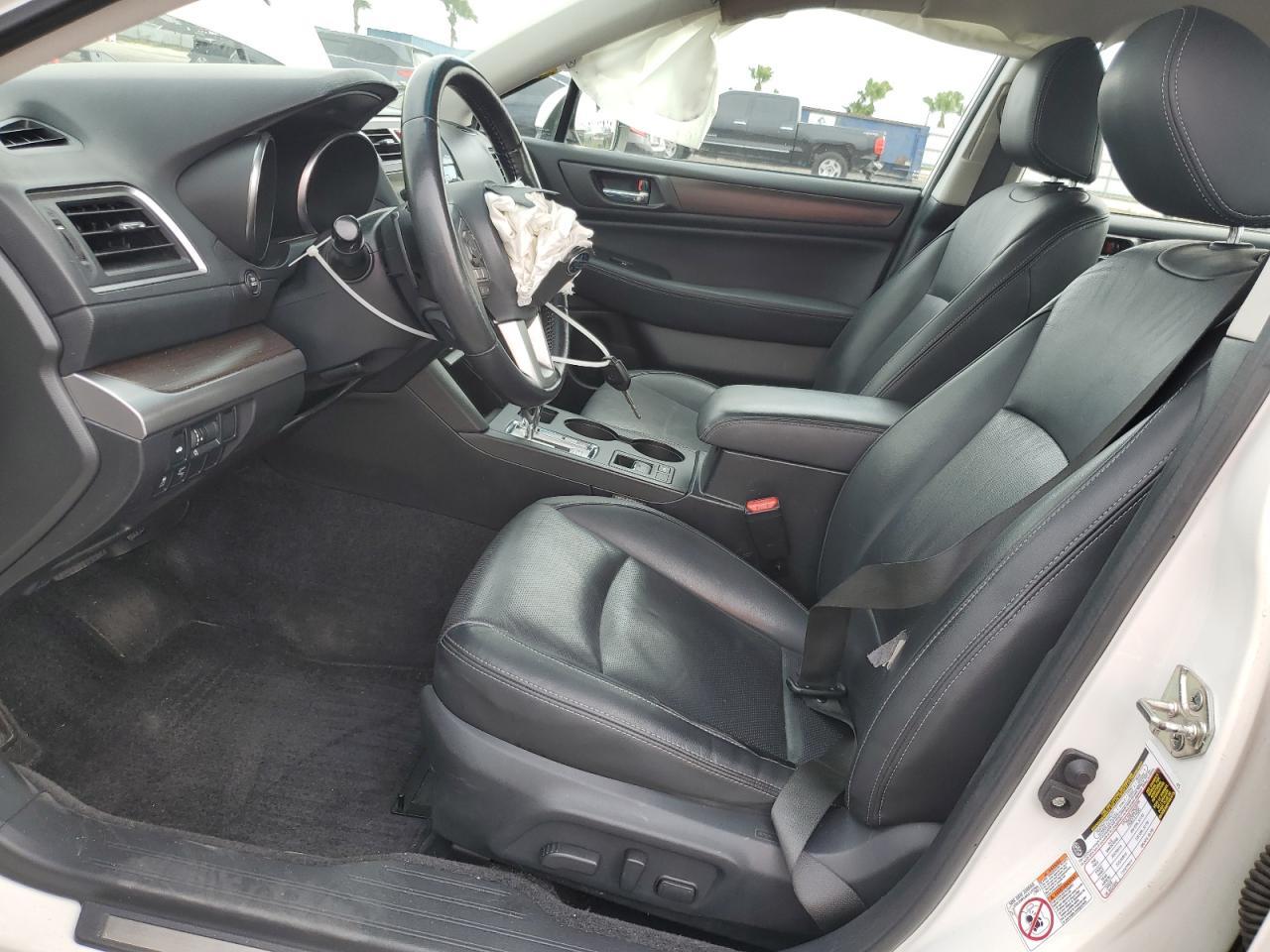 2015 SUBARU Legacy