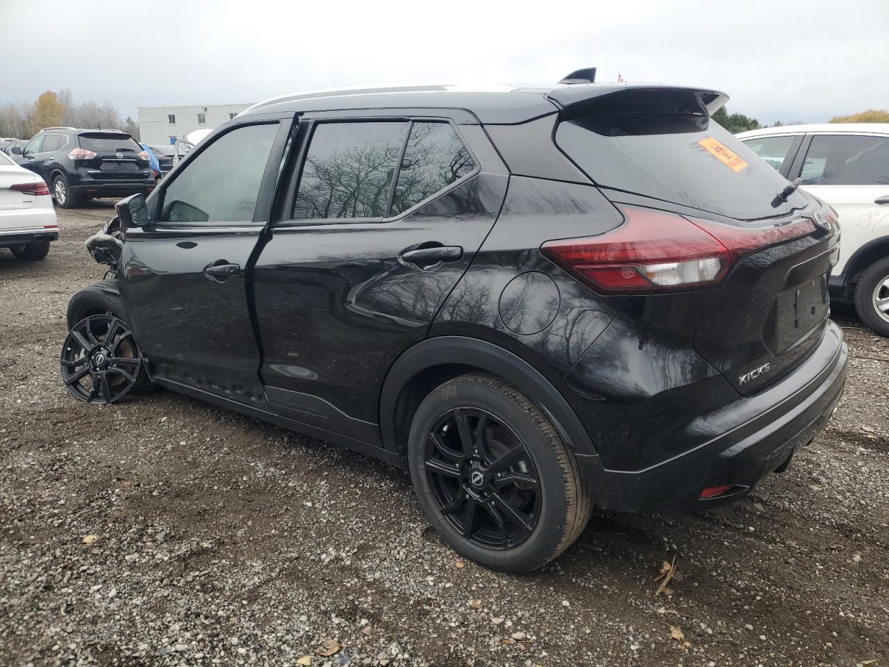 2022 NISSAN KICKS