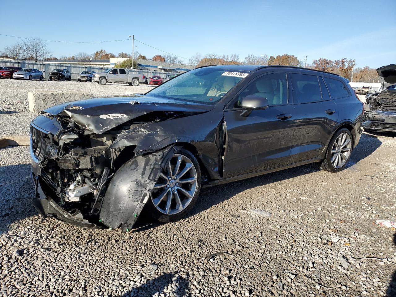 2020 VOLVO V60