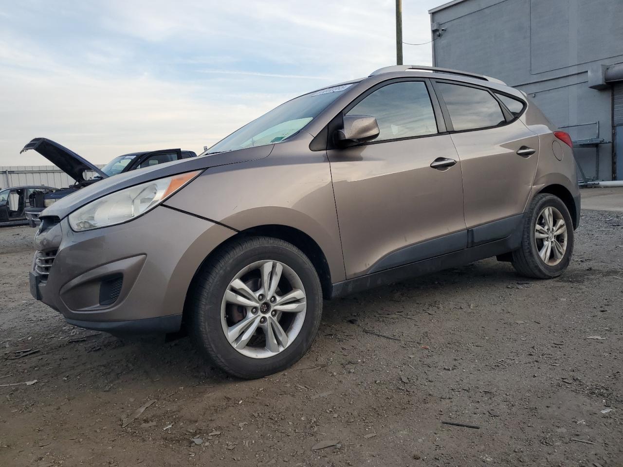 2011 HYUNDAI TUCSON