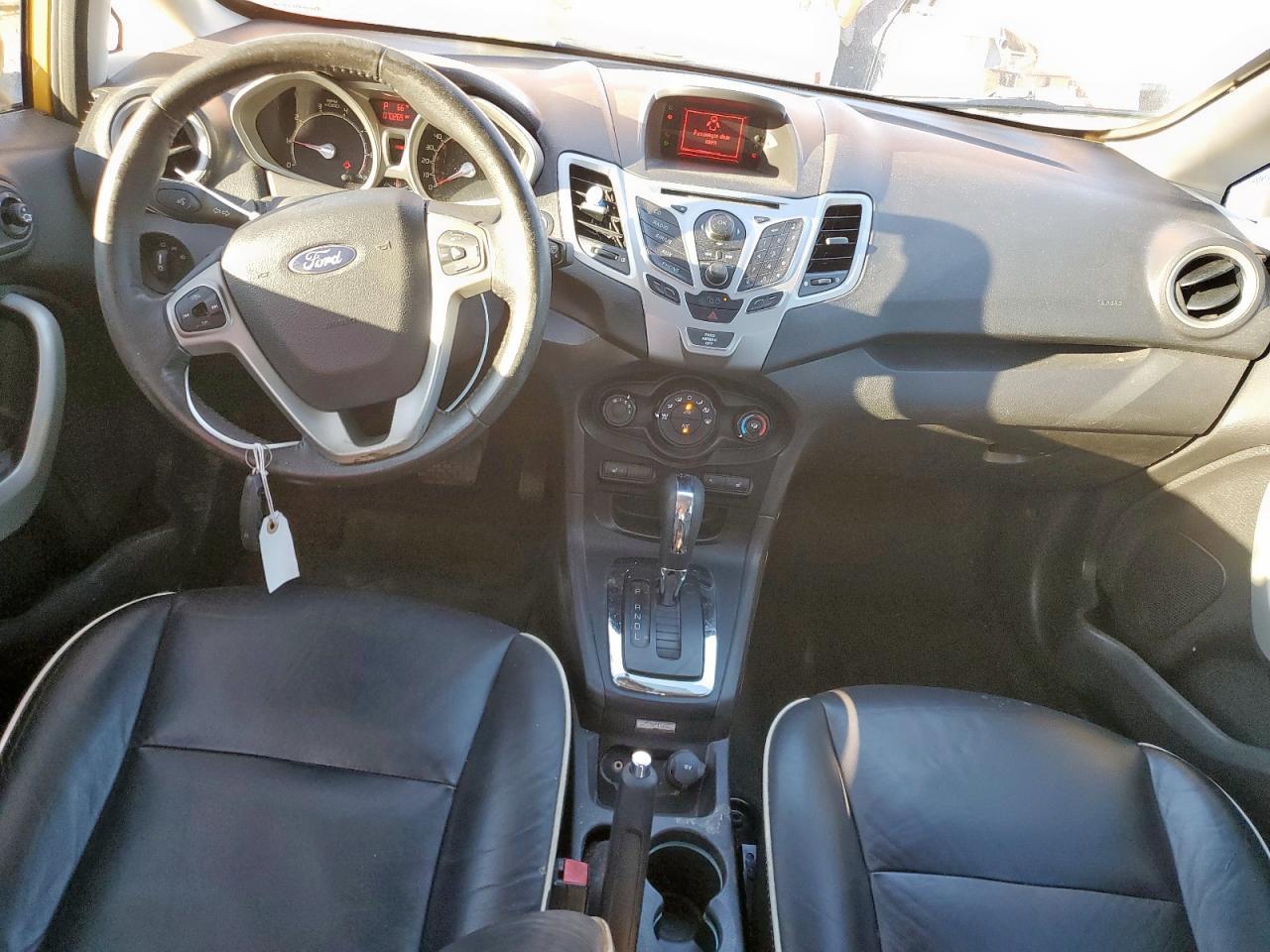 2011 FORD Fiesta