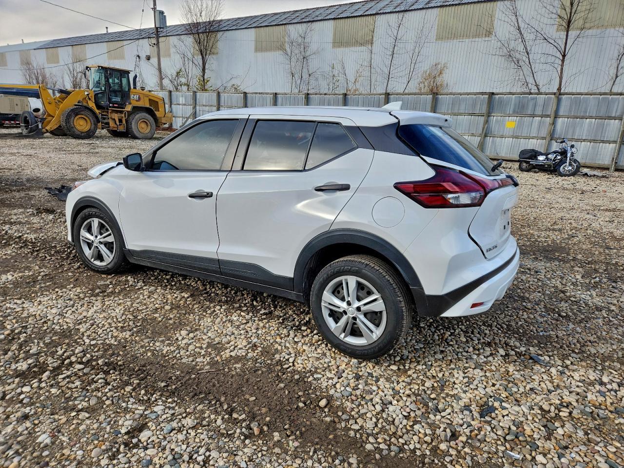 2024 NISSAN KICKS