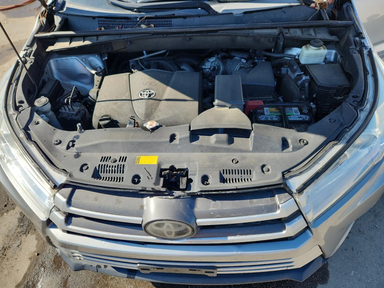 2018 TOYOTA HIGHLANDER
