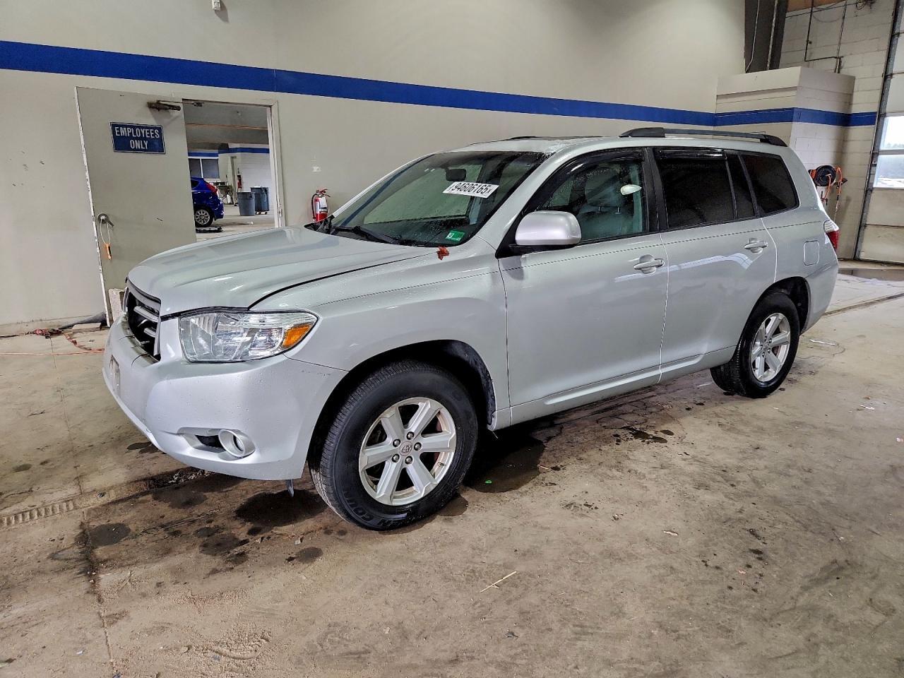 2010 TOYOTA HIGHLANDER