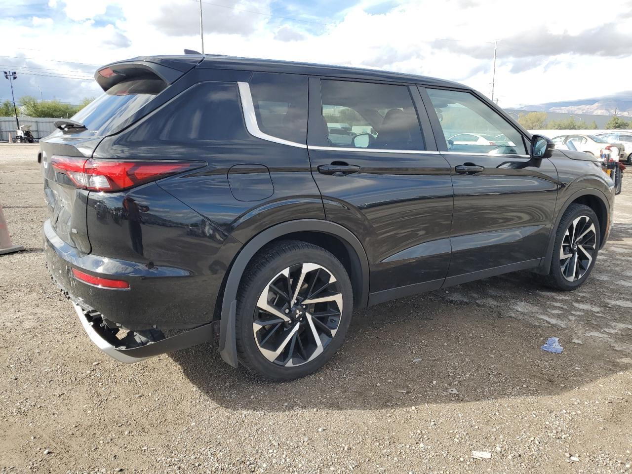 2022 MITSUBISHI outlander