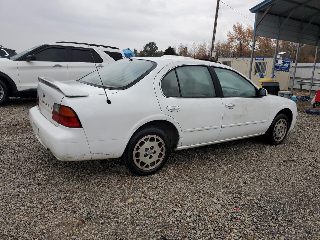1996 NISSAN Maxima