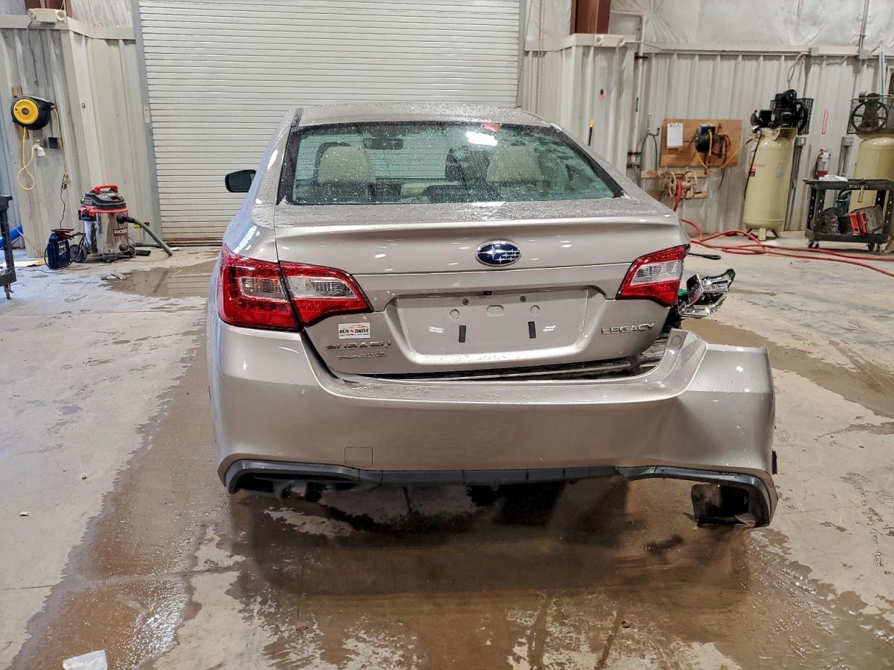 2018 SUBARU Legacy