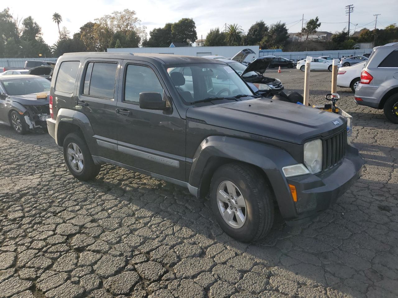 2011 JEEP Liberty