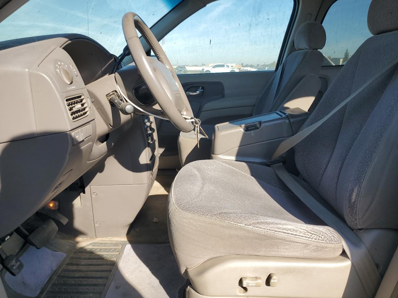 2000 NISSAN Quest