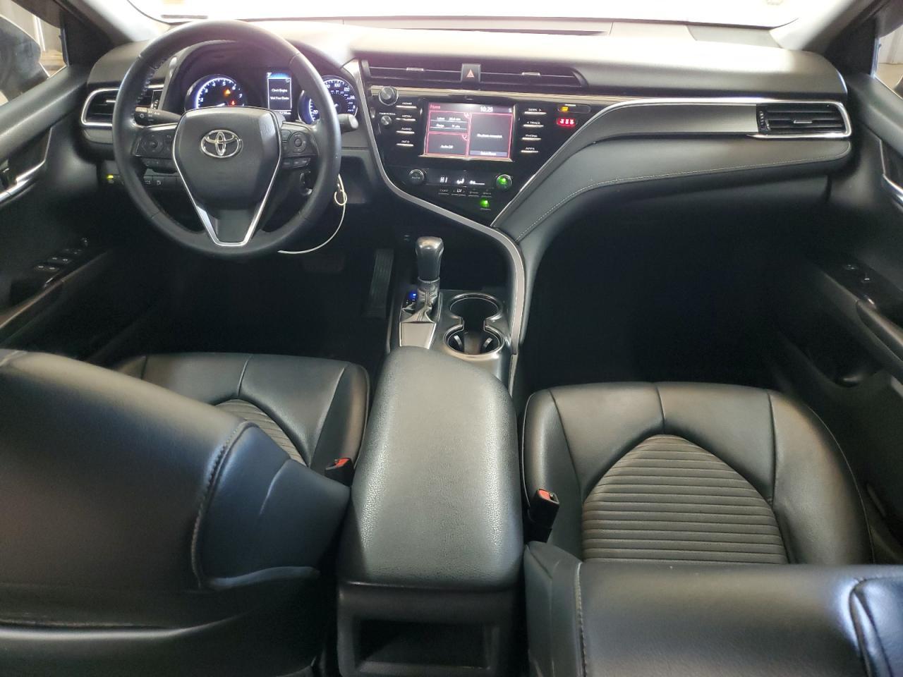 2018 TOYOTA CAMRY