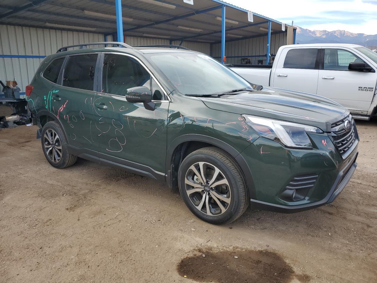 2023 SUBARU FORESTER