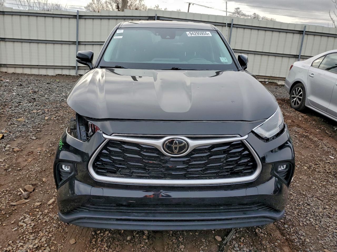 2021 TOYOTA HIGHLANDER