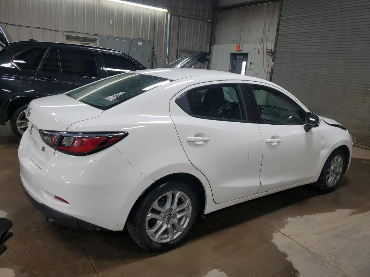 2016 TOYOTA SCION